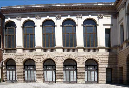 Palais Thiene Vicenza arcades