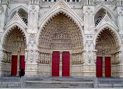 Porte de la cathédrale d'amiens