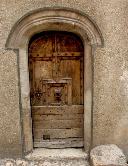 Porte Rustique à Moustiers, Provence