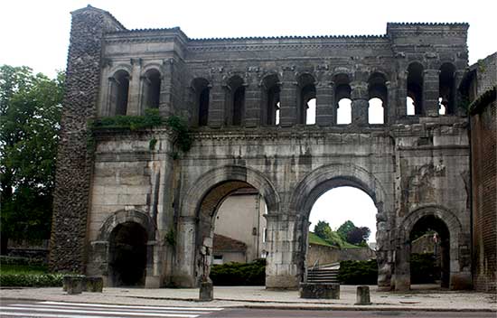 porte romaine Autun